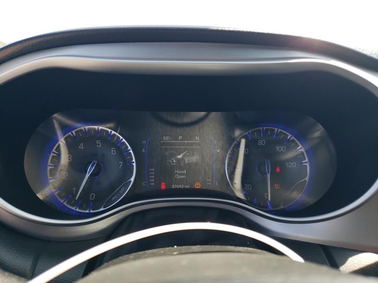 CHRYSLER PACIFICA TOURING PLUS