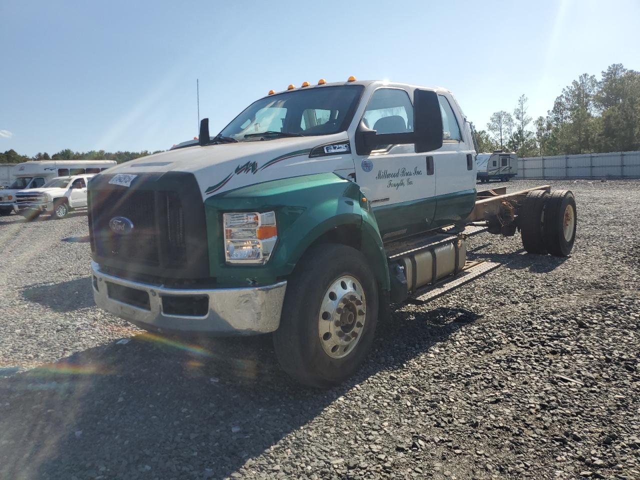 FORD F-750 SUPER DUTY