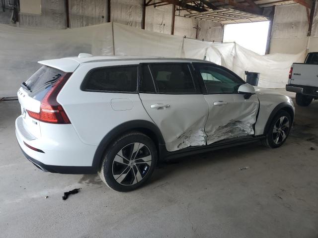 2022 VOLVO V60 CROSS COUNTRY T5 MOMENTUM YV4102WK4N2092036
