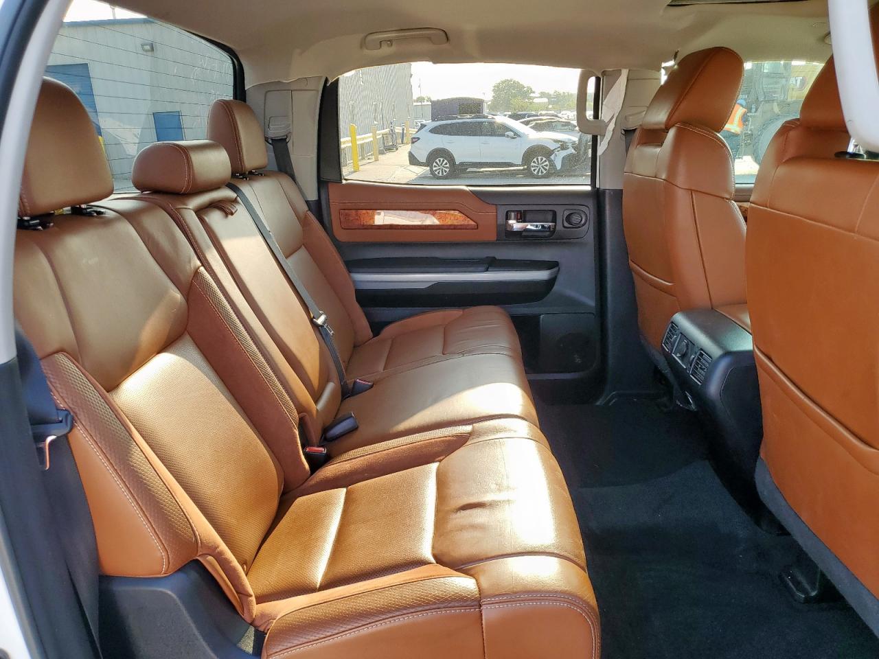 TOYOTA TUNDRA CREWMAX 1794