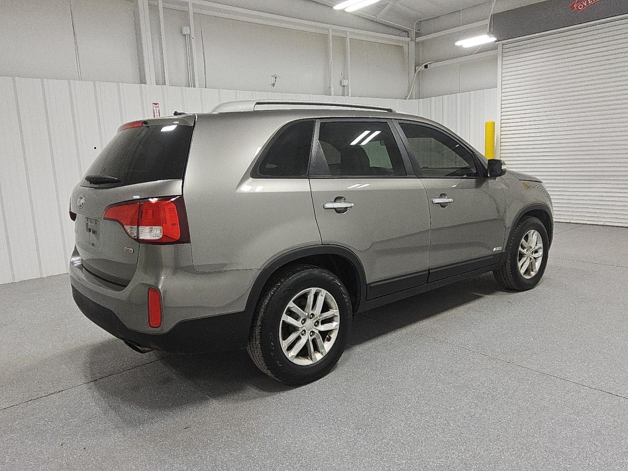 Lot #3311480234 2015 KIA SORENTO LX