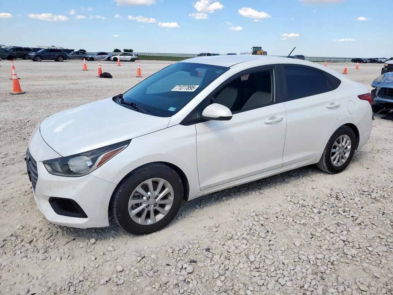 HYUNDAI ACCENT SE