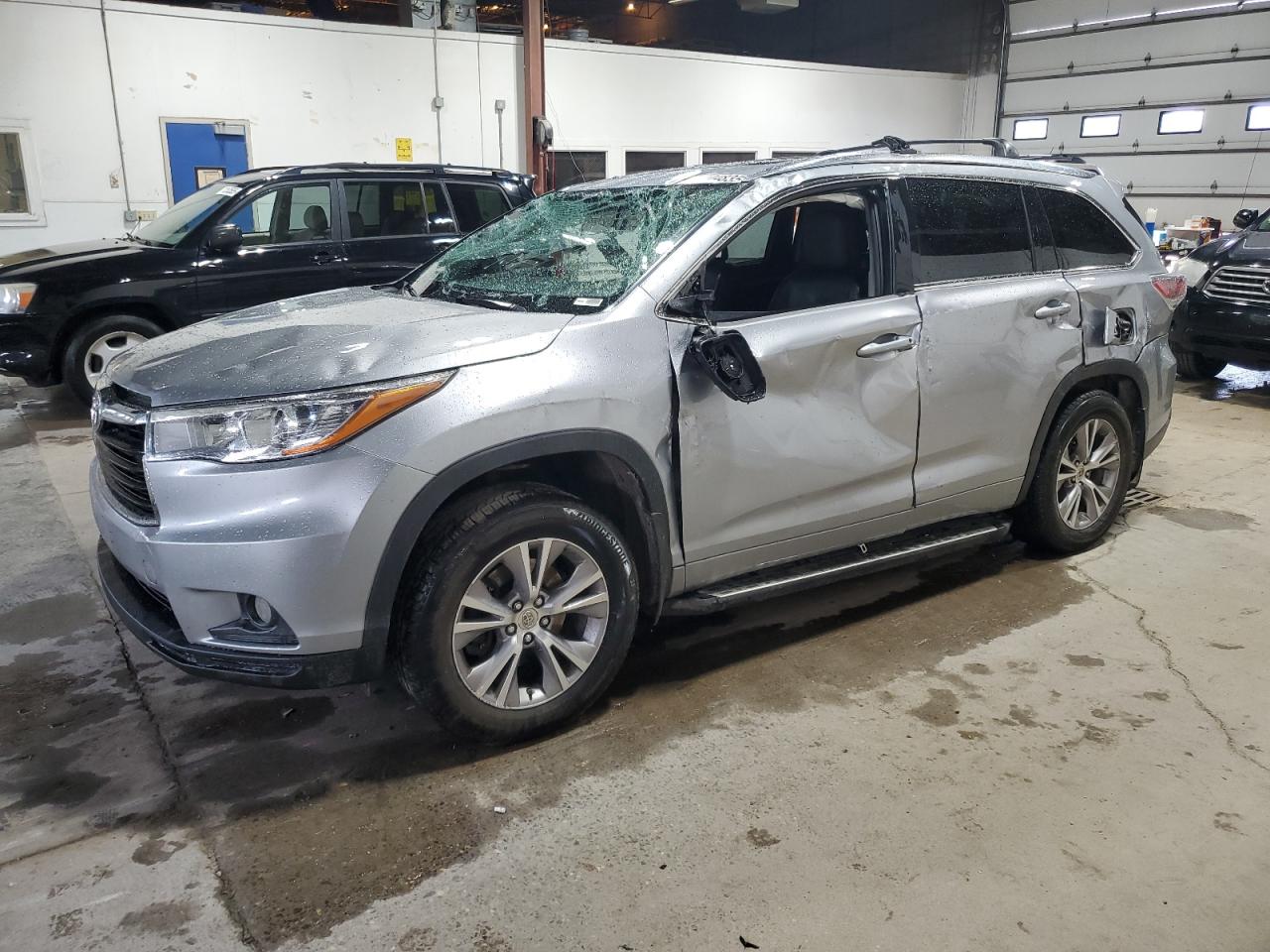 TOYOTA HIGHLANDER XLE