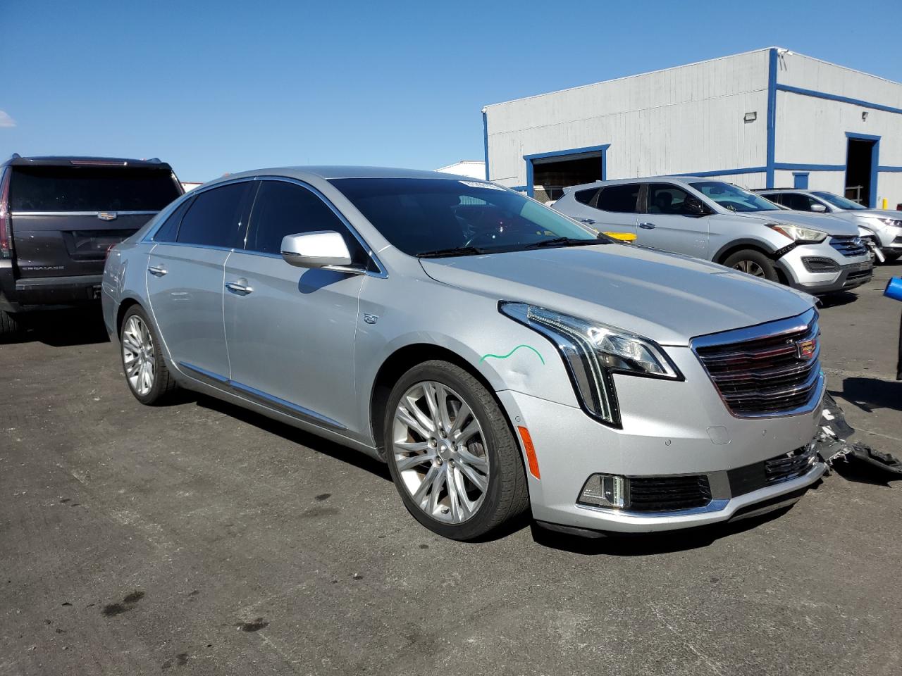 CADILLAC XTS LUXURY