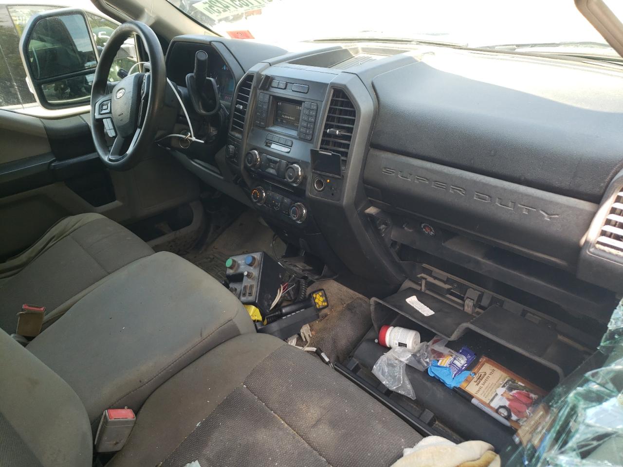 FORD F-550 SUPER DUTY