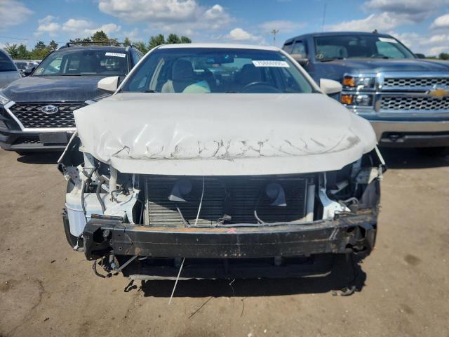 2016 TOYOTA CAMRY LE 4T1BF1FK4GU558048