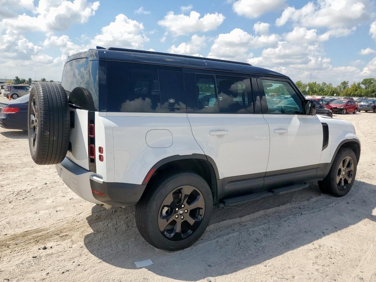 LAND ROVER DEFENDER 110 S