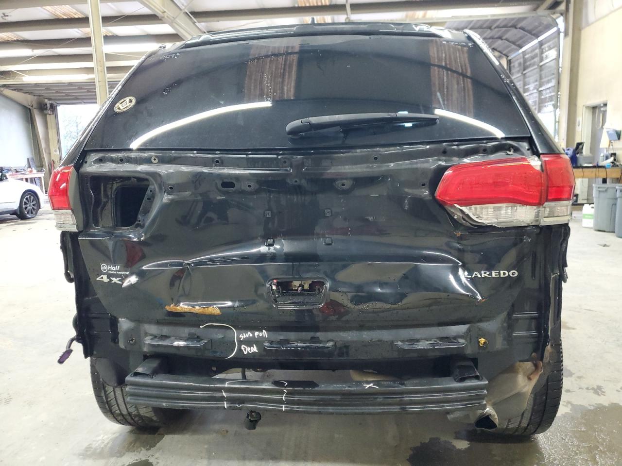 JEEP GRAND CHEROKEE LAREDO