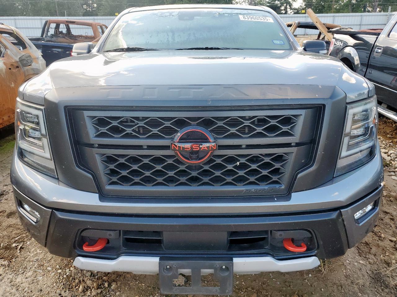NISSAN TITAN PRO-4X