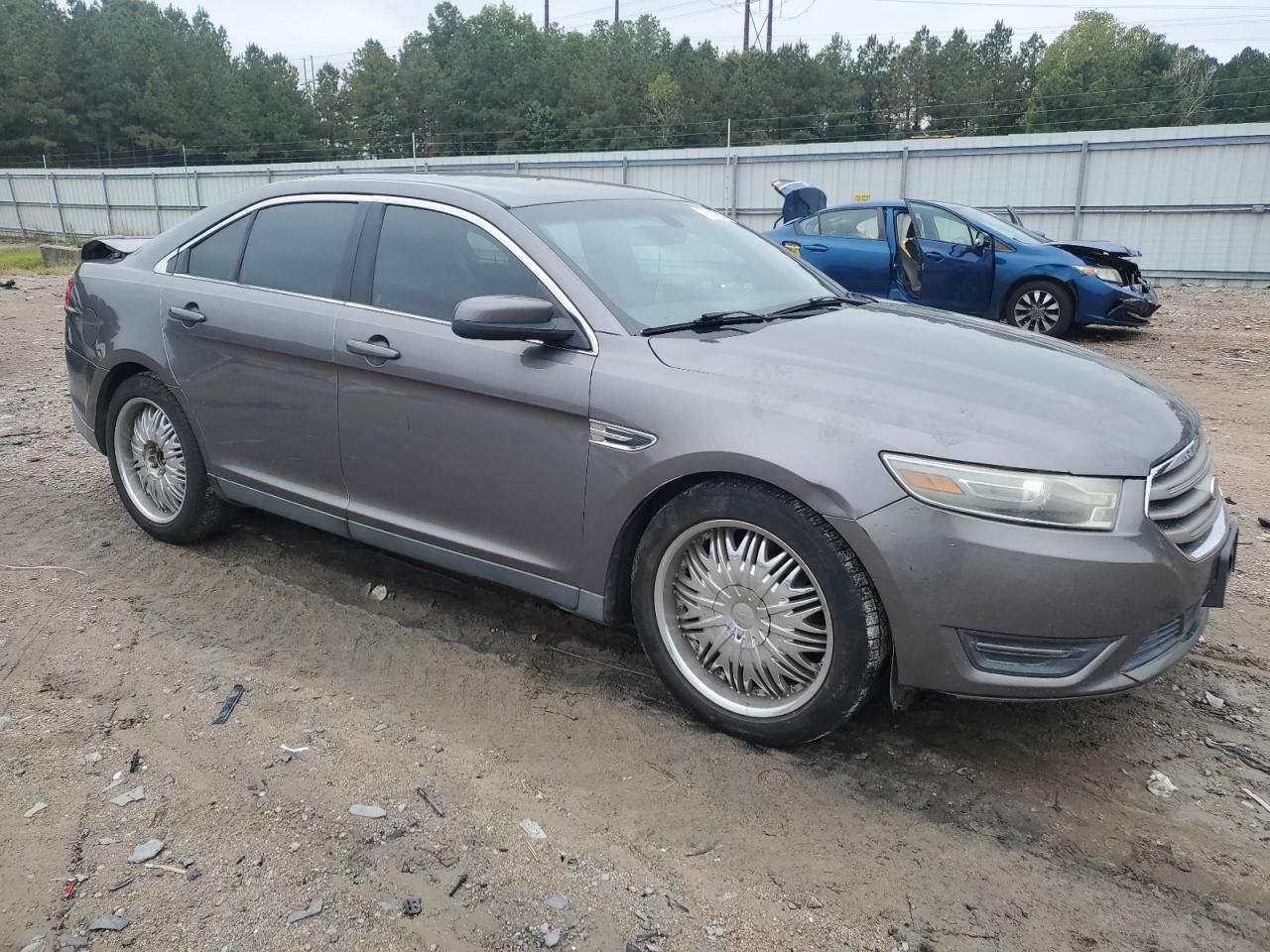 FORD TAURUS SEL
