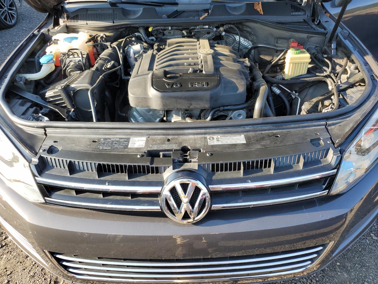 VOLKSWAGEN TOUAREG V6