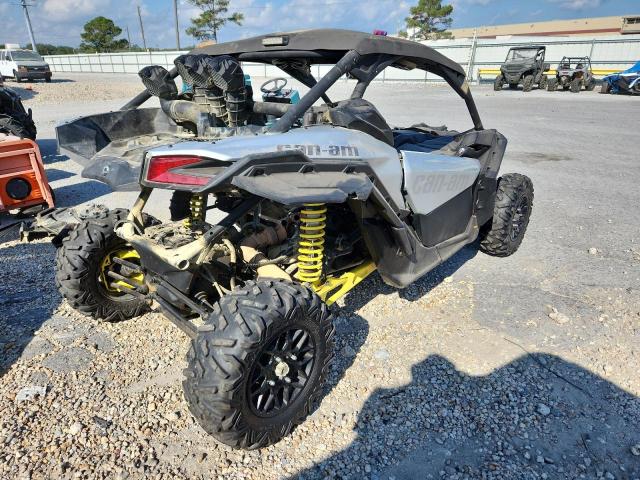 2019 CAN-AM MAVERICK 3JBVGAY48KK002592