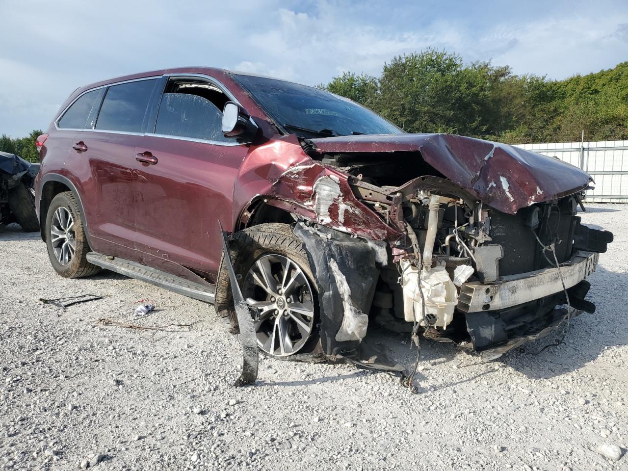 TOYOTA HIGHLANDER LE