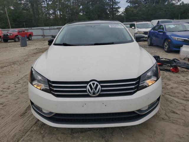 2015 VOLKSWAGEN PASSAT SE 1VWBT7A34FC021794