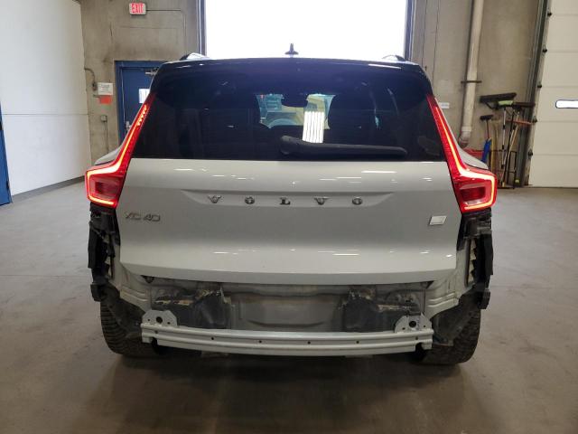 2021 VOLVO XC40 RECHA YV4ED3UR7M2588698