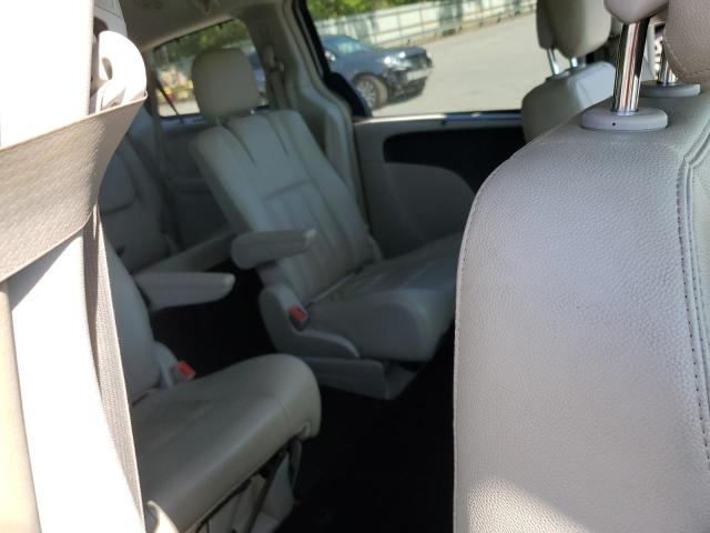 2016 CHRYSLER TOWN & COU 2C4RC1BG0GR128625