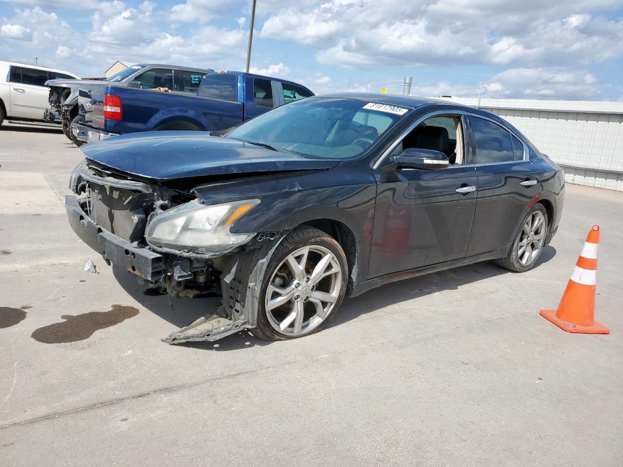 NISSAN MAXIMA S