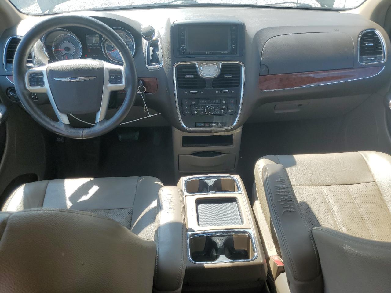 CHRYSLER TOWN & COUNTRY TOURING L