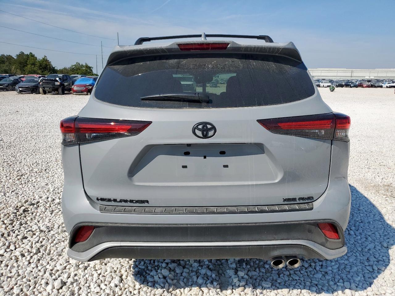 TOYOTA HIGHLANDER LE