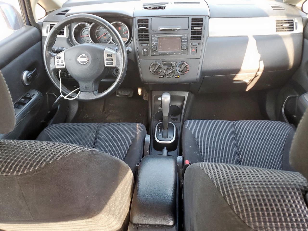 NISSAN VERSA S