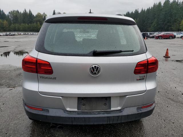 2016 VOLKSWAGEN TIGUAN S WVGBV7AX2GW557137