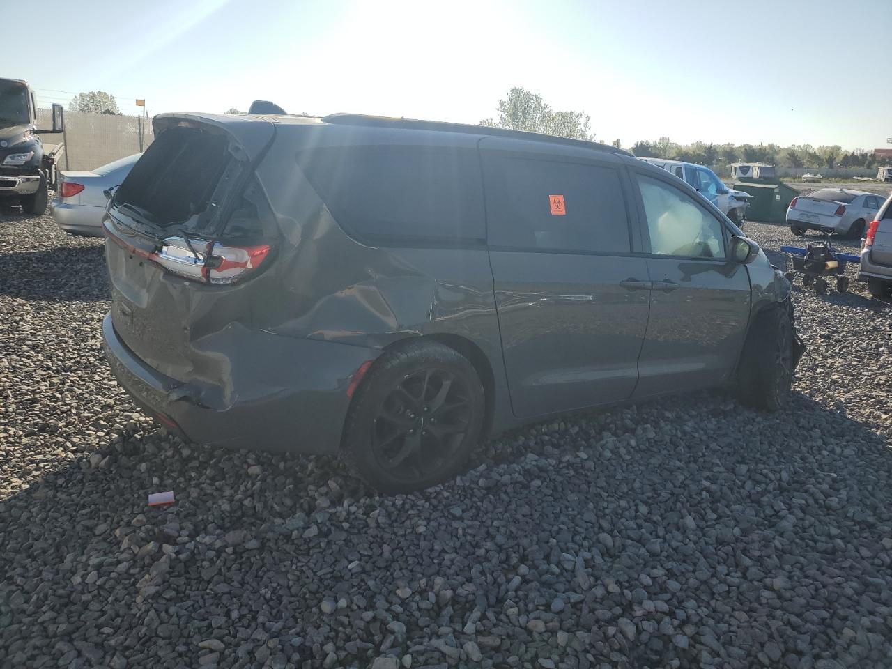 CHRYSLER PACIFICA TOURING