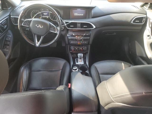 2017 INFINITI QX30 BASE SJKCH5CR3HA025555