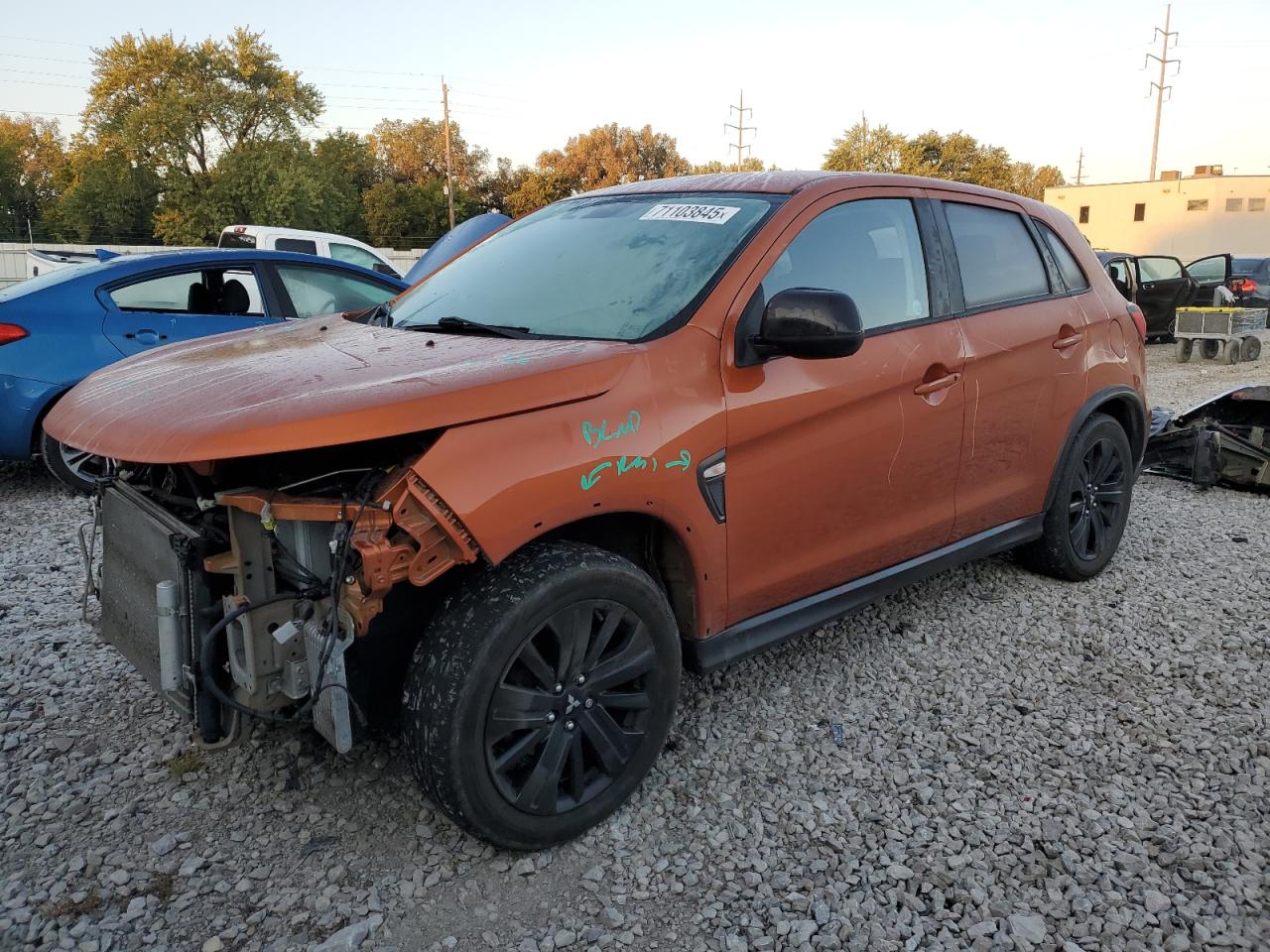 MITSUBISHI OUTLANDER ES