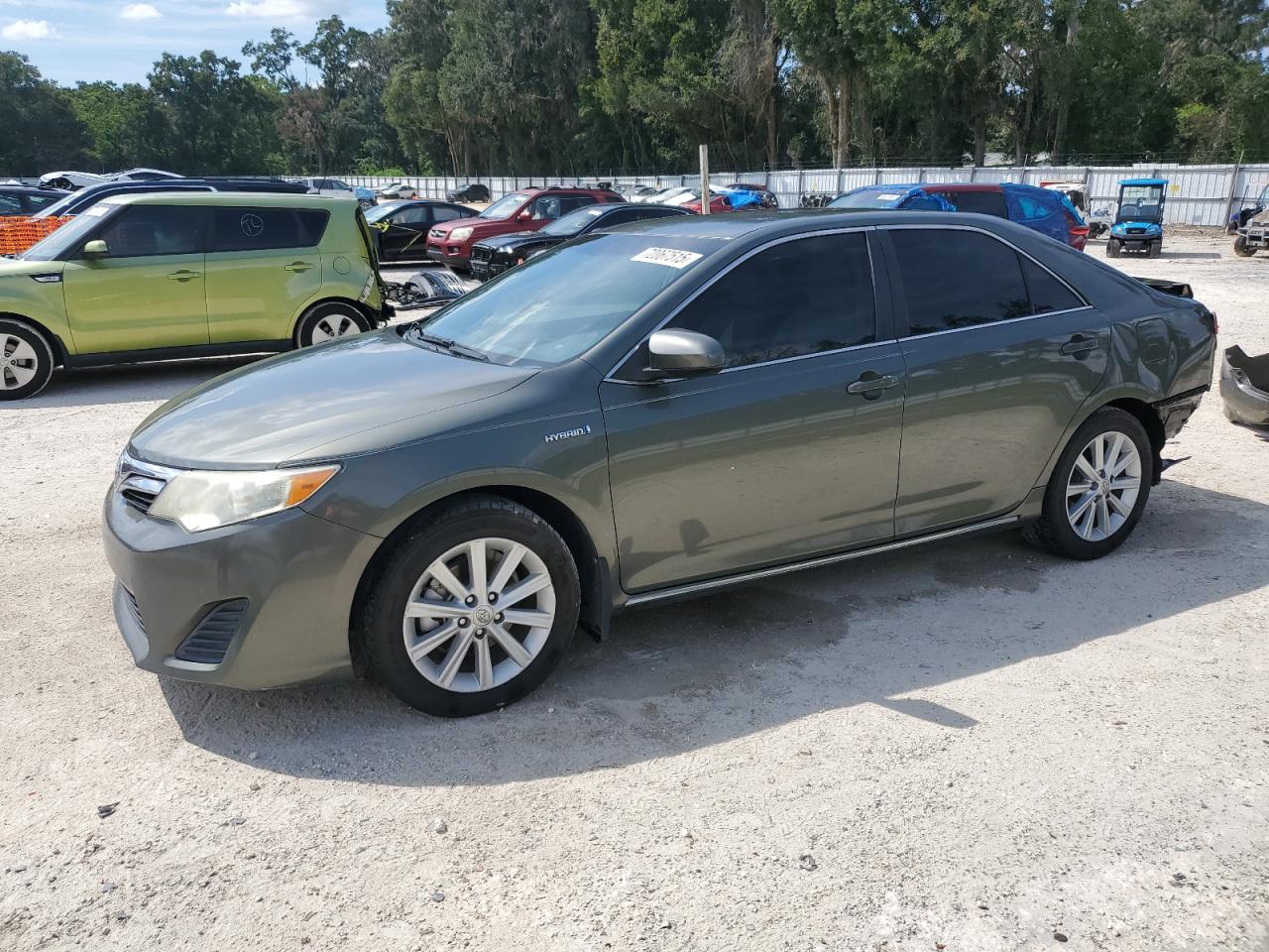 TOYOTA CAMRY HYBRID