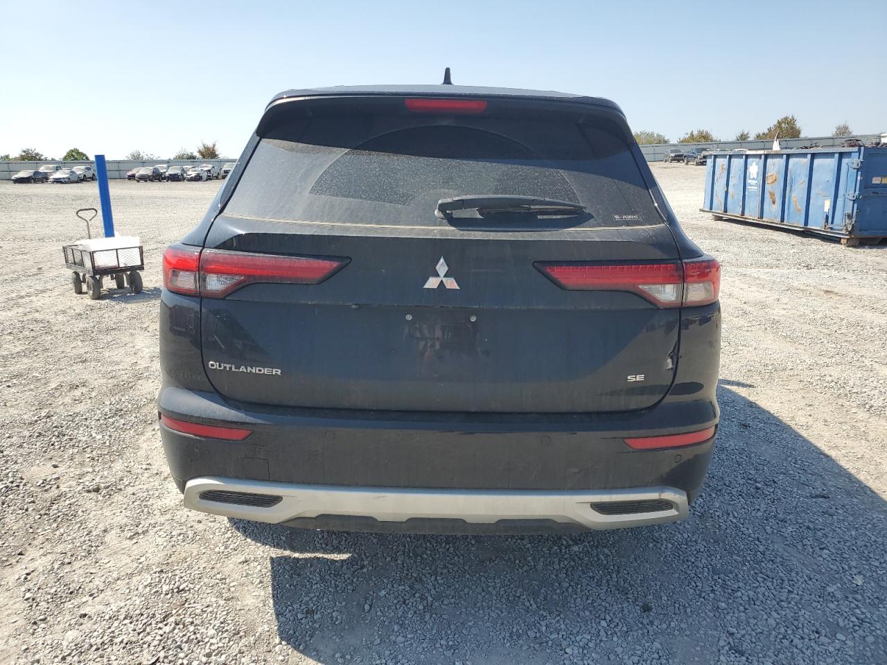 MITSUBISHI OUTLANDER SE