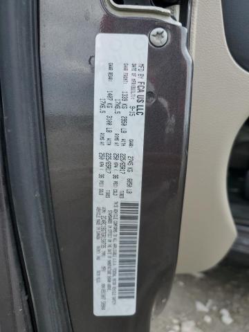 2016 CHRYSLER TOWN & COU - 2C4RC1BG7GR150735