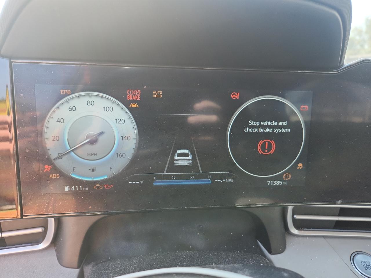 HYUNDAI ELANTRA LIMITED