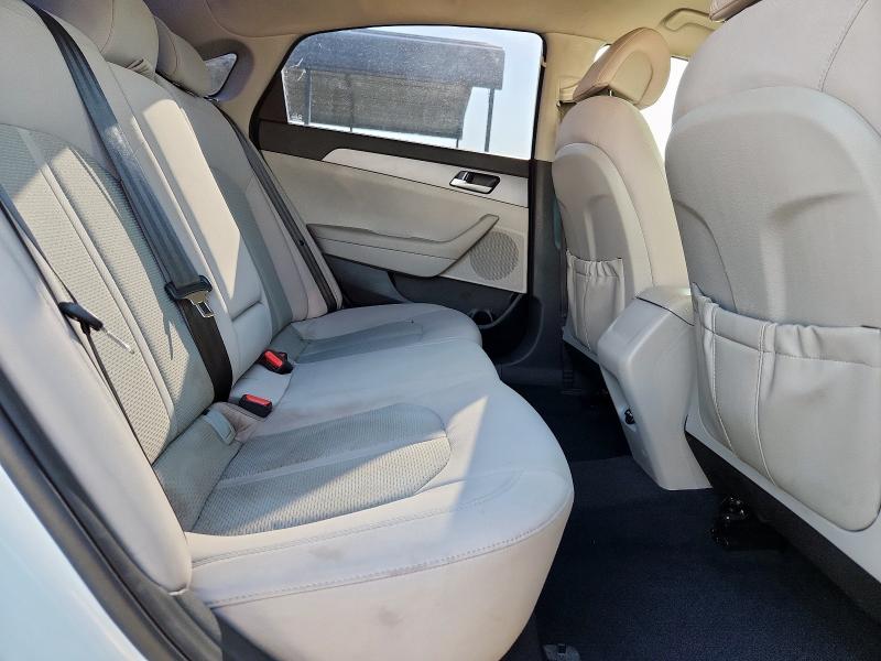 2017 HYUNDAI SONATA SE 5NPE24AF9HH452358