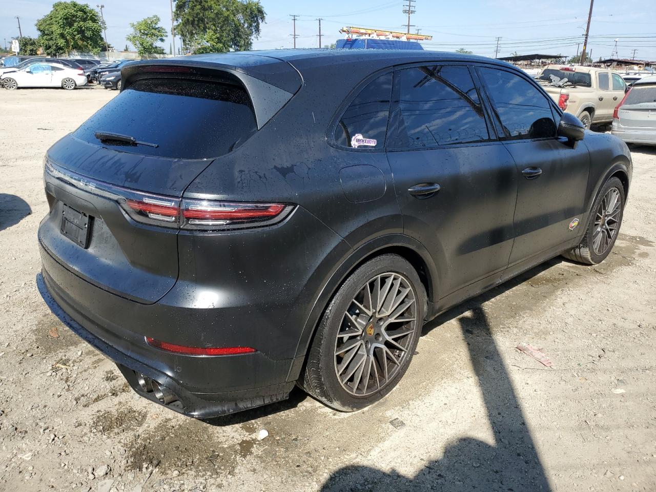 PORSCHE CAYENNE