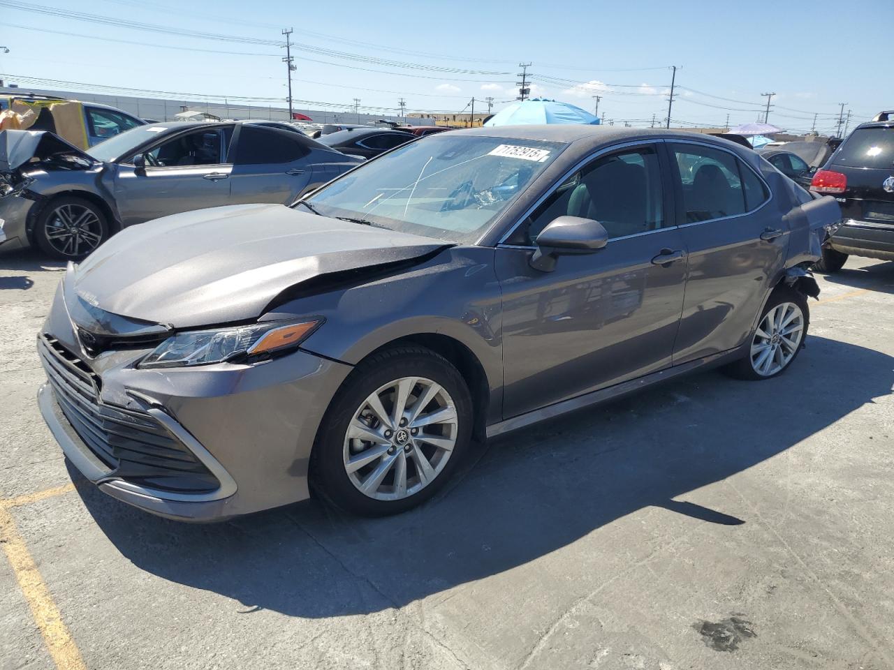  Salvage Toyt Camry