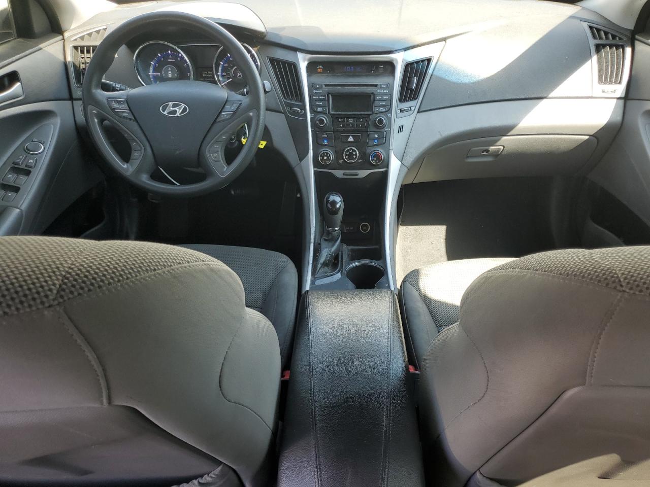 Lot #3309650924 2014 HYUNDAI SONATA GLS