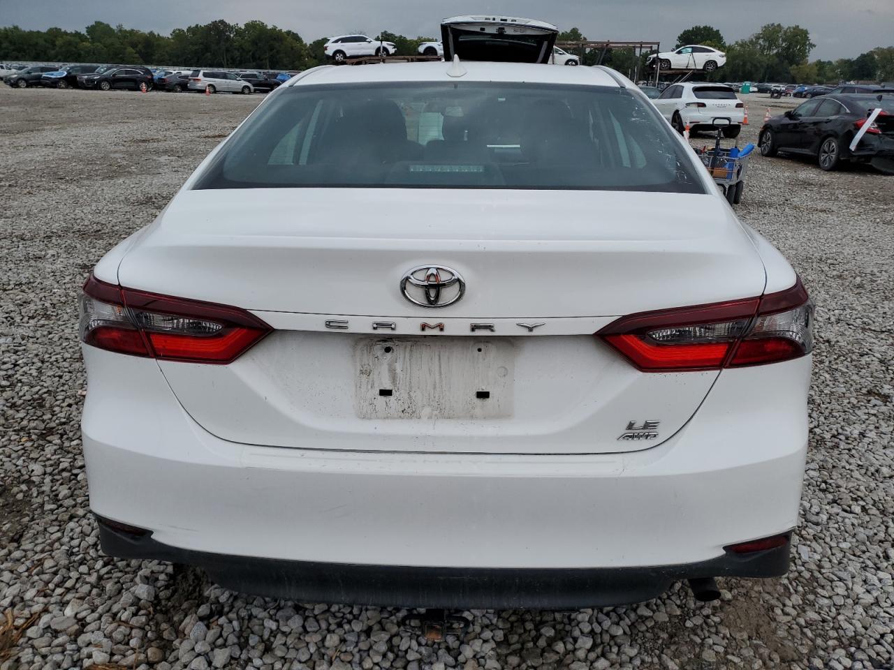 TOYOTA CAMRY LE