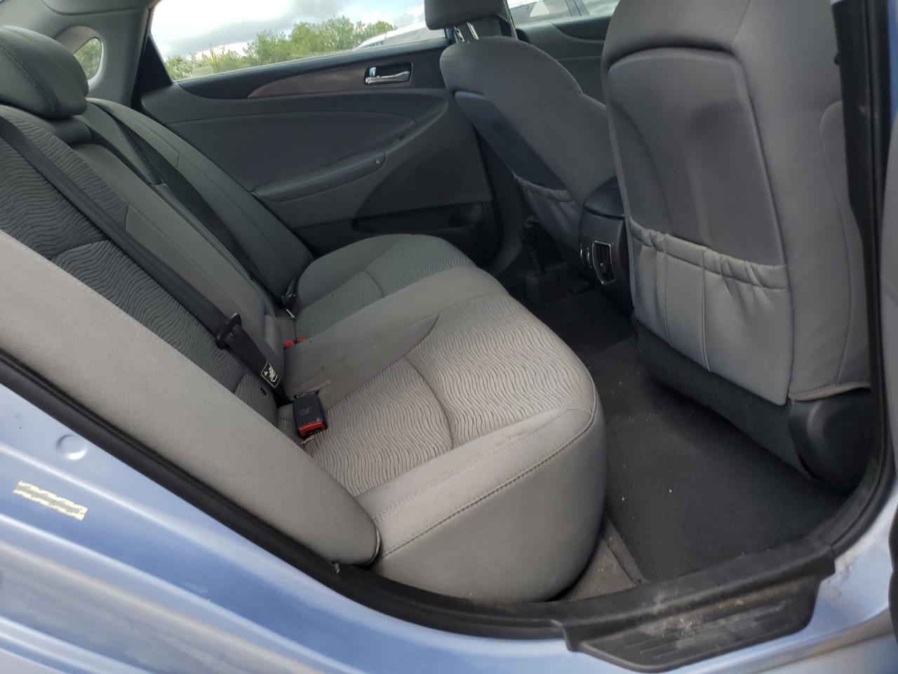 HYUNDAI SONATA HYBRID