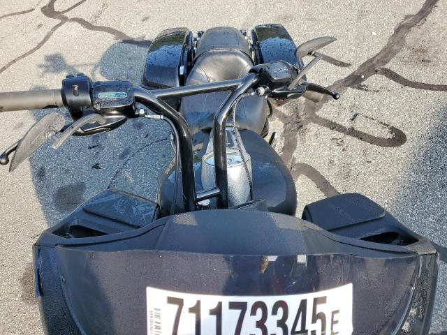 2017 HARLEY-DAVIDSON FLTRX ROAD 1HD1KHC11HB643070