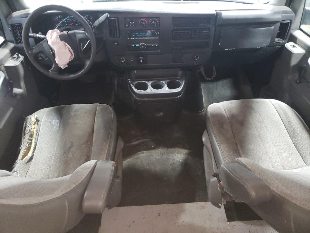 CHEVROLET EXPRESS LT