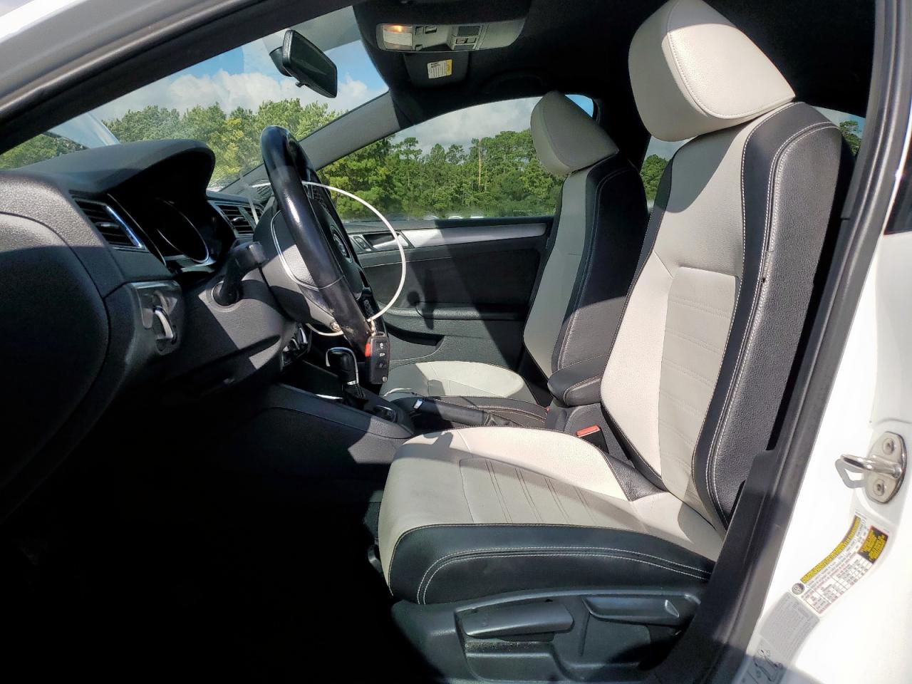 VOLKSWAGEN JETTA SPORT