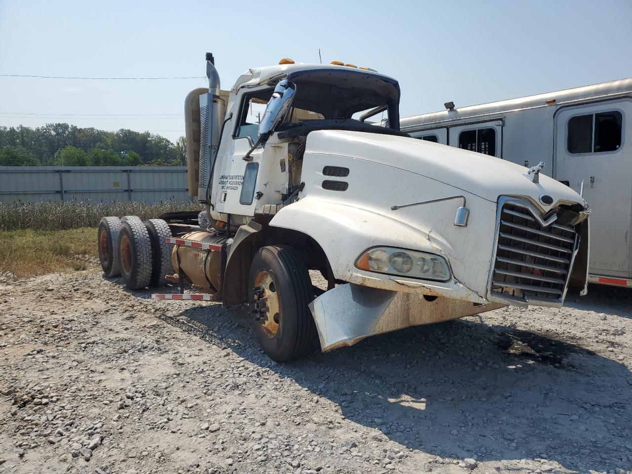  Salvage Mack 600 Cxn600