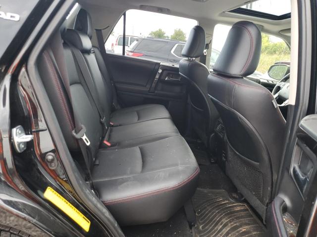 2018 TOYOTA 4RUNNER SR JTEBU5JR1J5530095