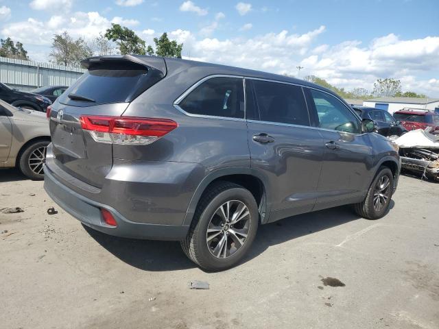 2019 TOYOTA HIGHLANDER LE 5TDZARFH9KS052345