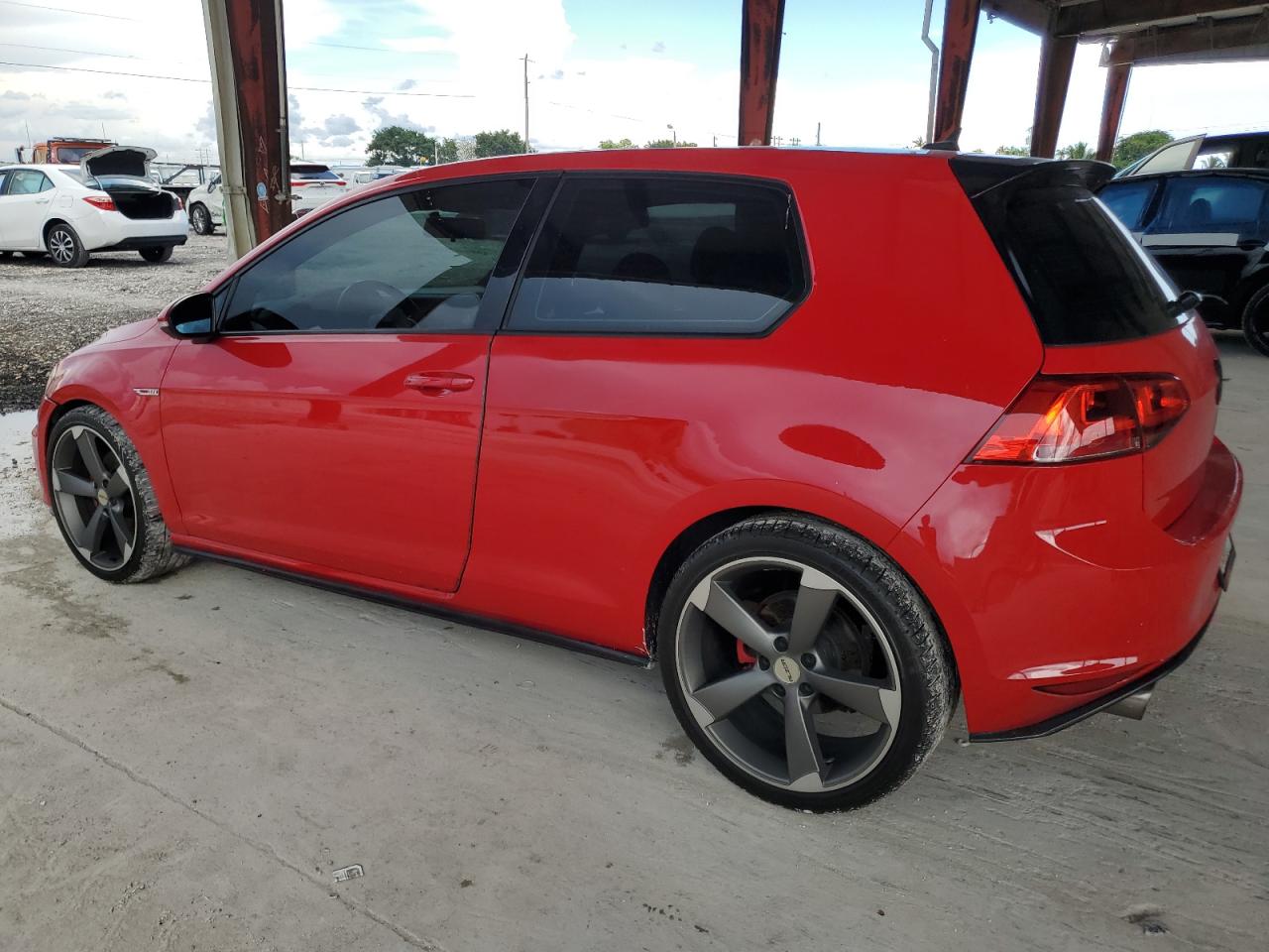 VOLKSWAGEN GOLF GTI S/SE