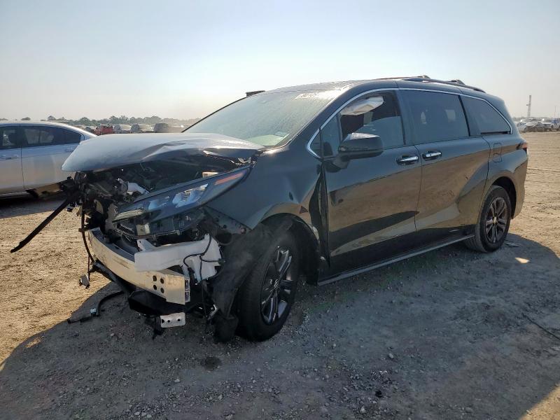TOYOTA SIENNA XSE