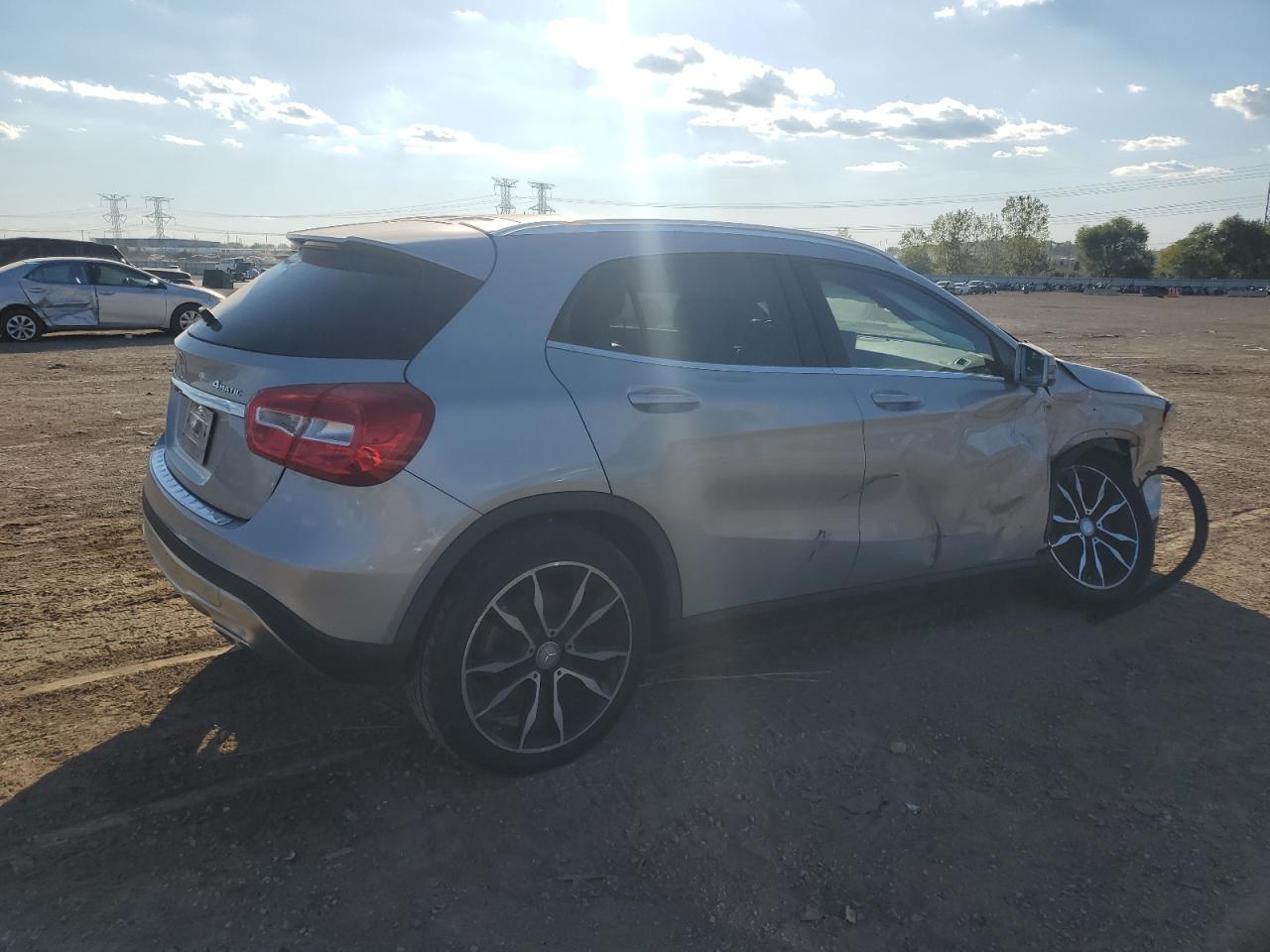 MERCEDES-BENZ GLA-CLASS 250 4MATIC