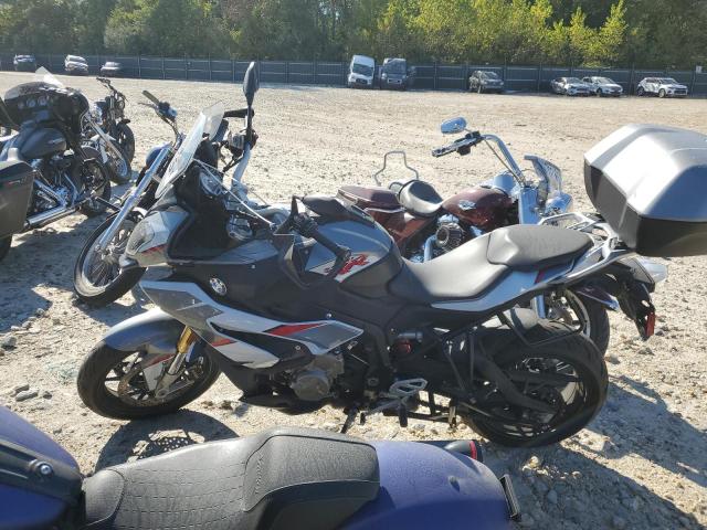 2016 BMW S 1000 XR WB10D1304GZ463221