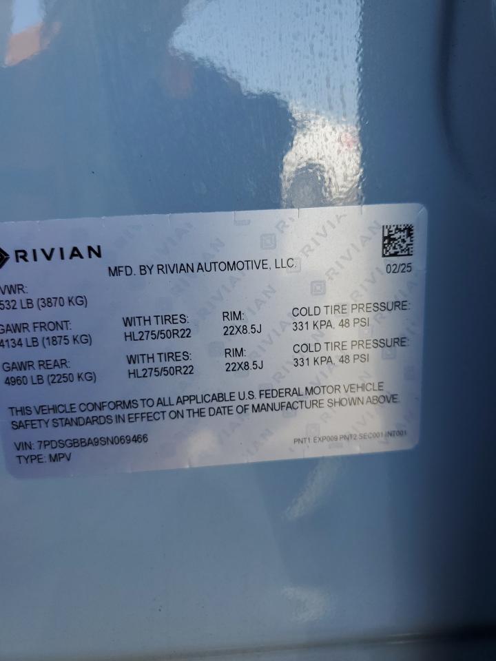 RIVIAN R1S ADVENTURE