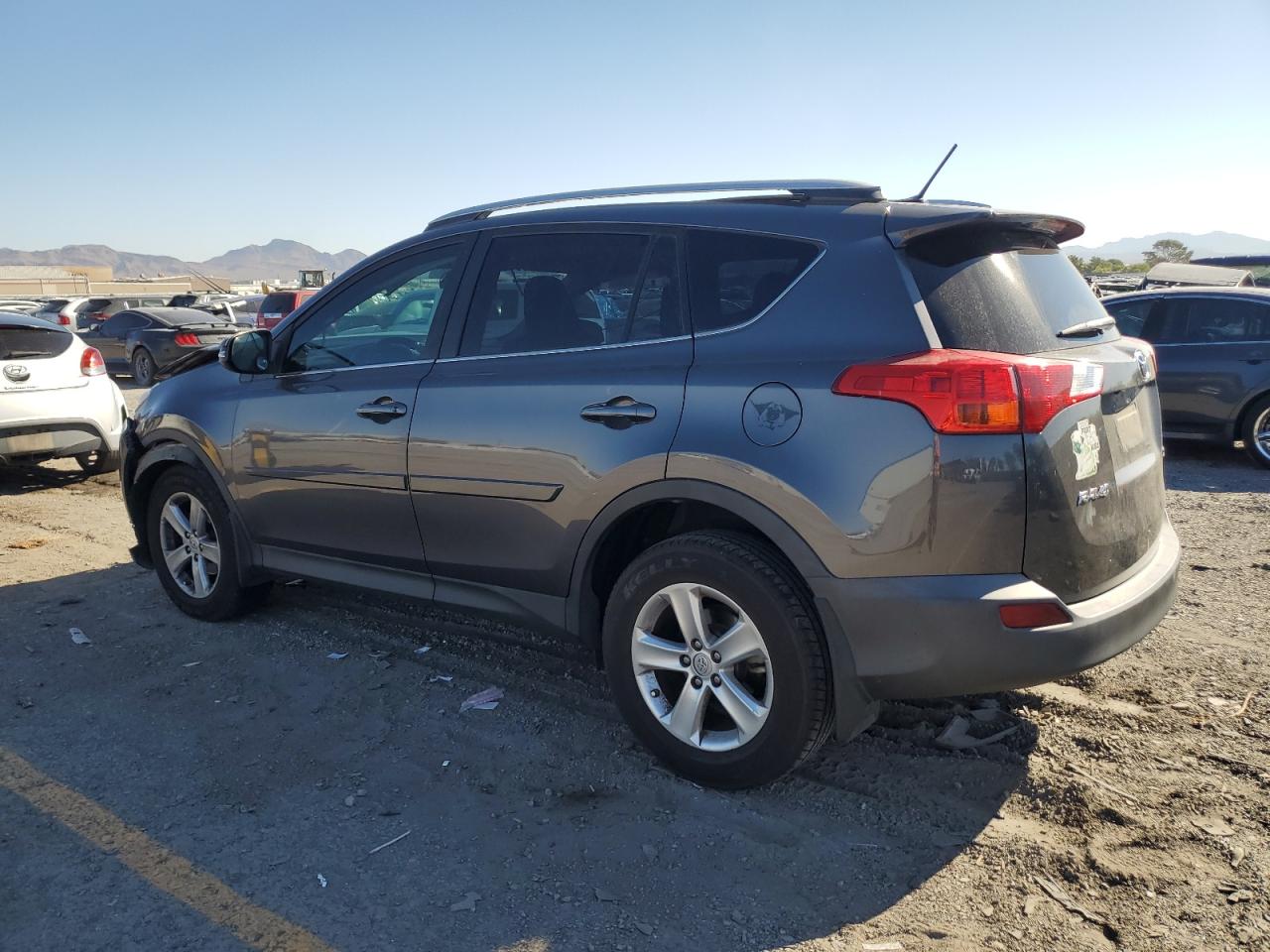 TOYOTA RAV4 XLE